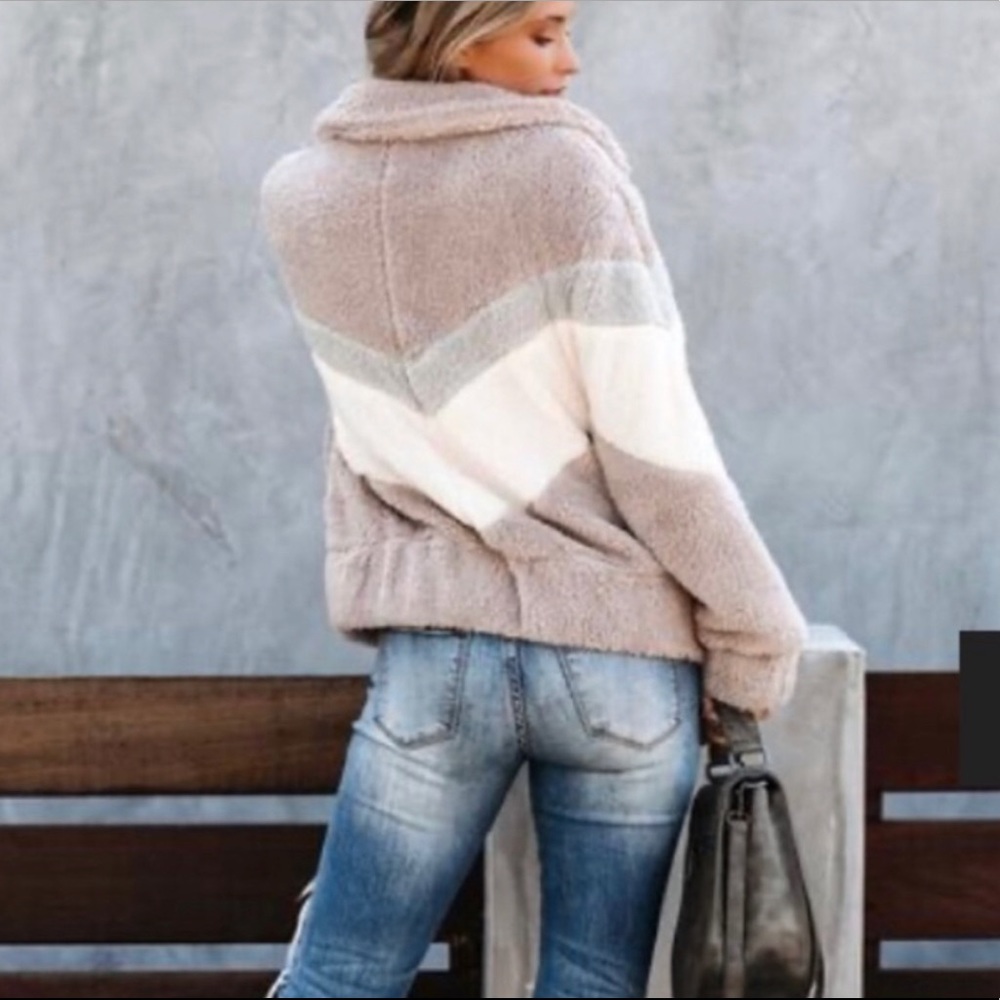 Revolve Mustard Seed Shell Jacket - Picture 3 of 5
